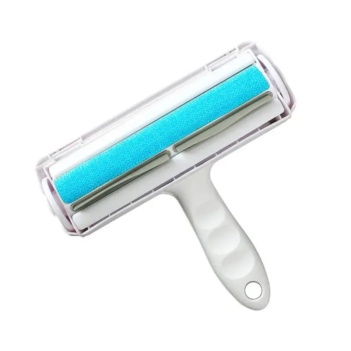 reusable pet hair remover in blue color